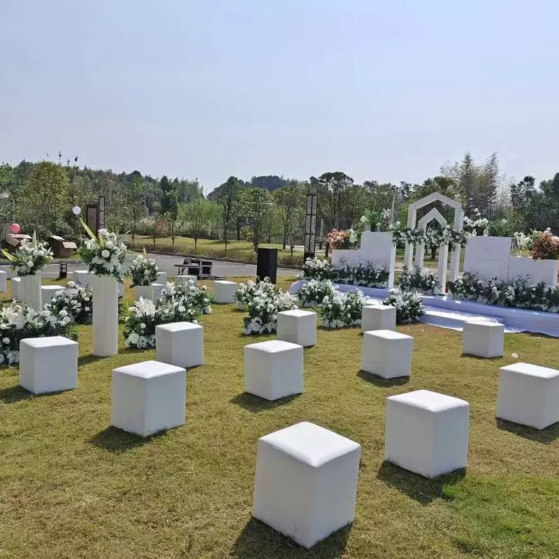 Ślub na świeżym powietrzu, sto – Outdoor Furniture Exhibition recenzja i cena