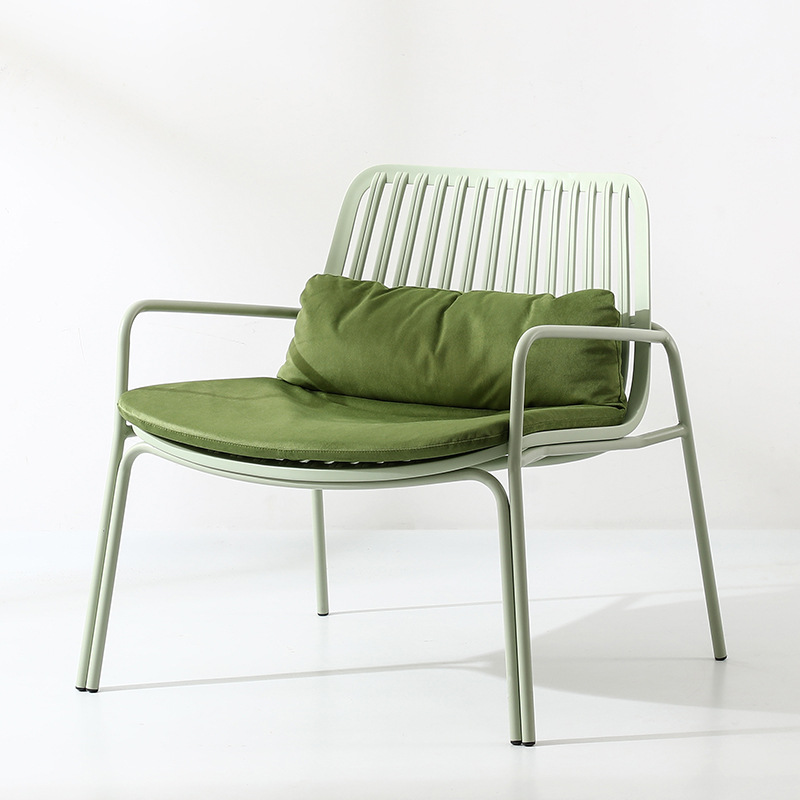 Sofa wystawiennicza fotel inte – Outdoor Furniture Exhibition recenzja i cena
