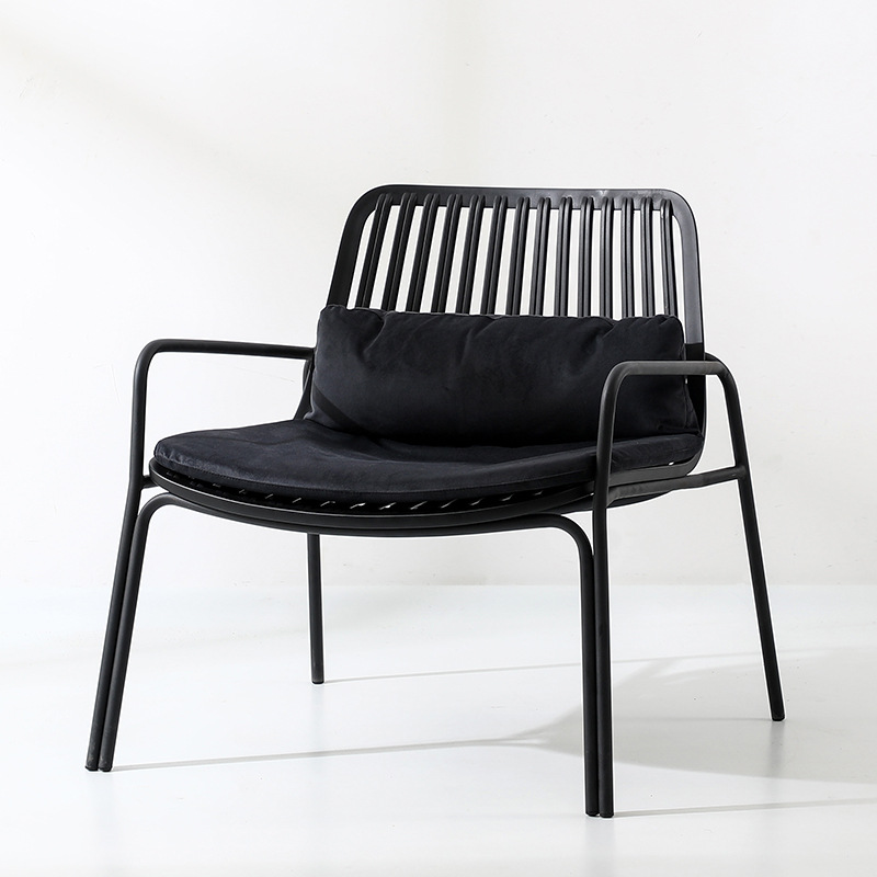 Sofa wystawiennicza fotel inte – Outdoor Furniture Exhibition recenzja i cena
