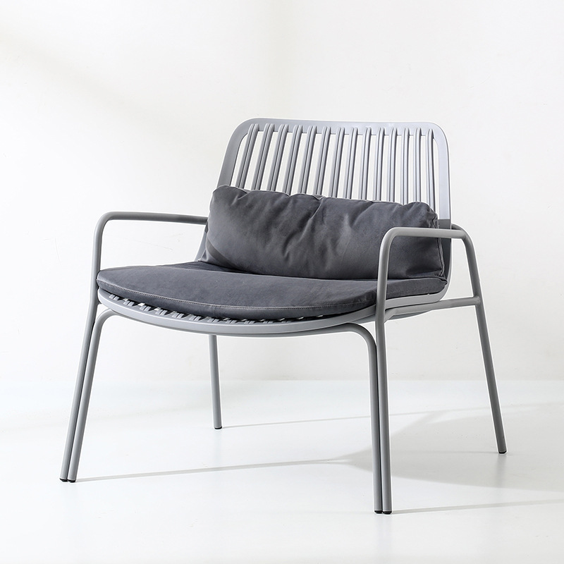 Sofa wystawiennicza fotel inte – Outdoor Furniture Exhibition recenzja i cena